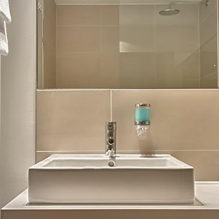 Conti - Partner Of Sorat Hotel