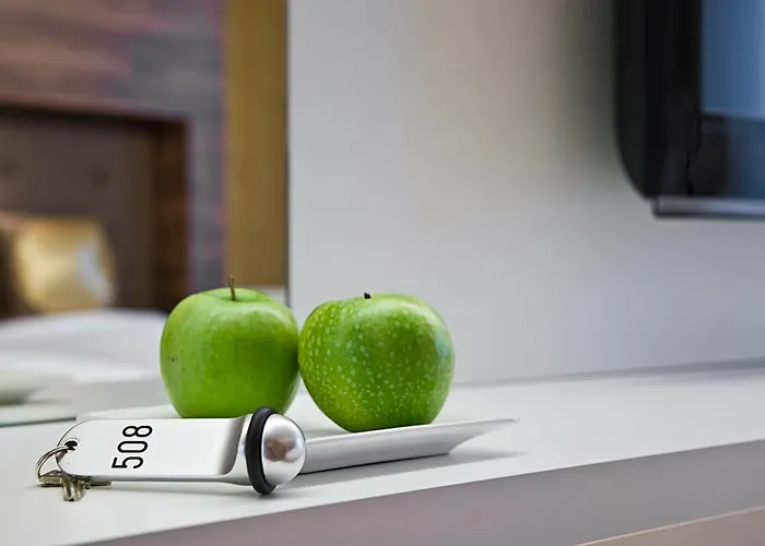 Conti - Partner Of Sorat Hotel